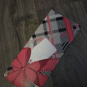 Vera Bradley Coral Pink and Black Plaid Gift Box